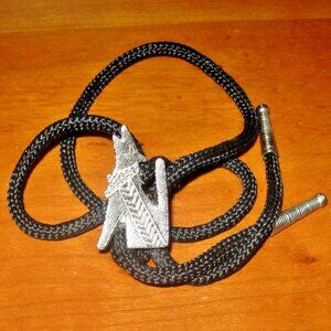 Howling Coyote Bolo Tie Silvertone Trim Tips Small Slide Black Thread